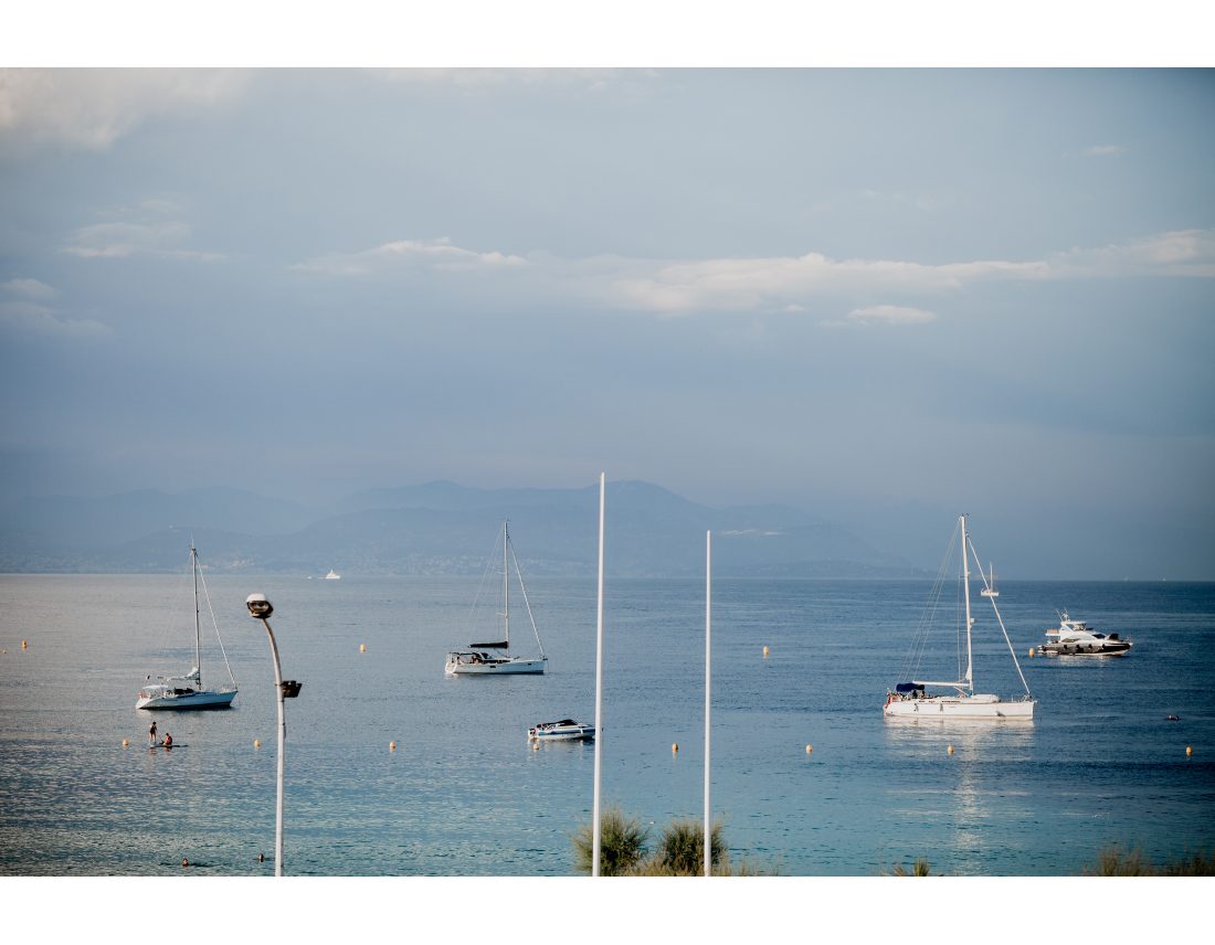 Vue du balcon d ela amriée, bateaux sur la mediterannée.